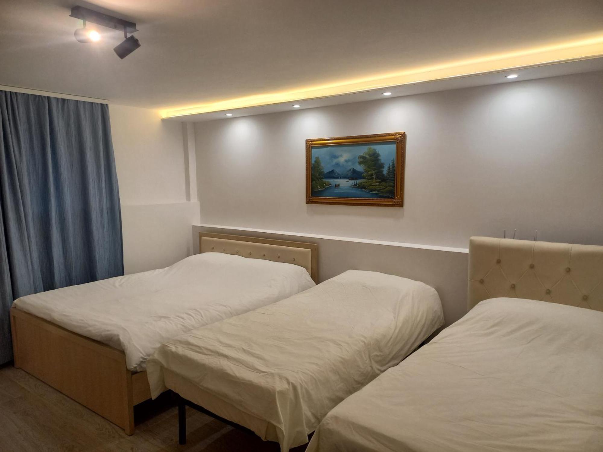 טיראנה Flowers Guesthouse מראה חיצוני תמונה