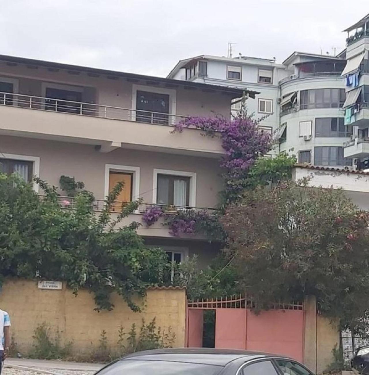 טיראנה Flowers Guesthouse מראה חיצוני תמונה